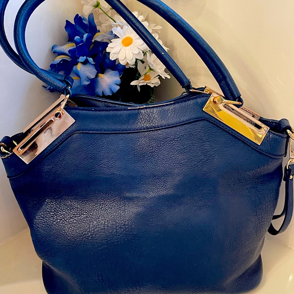 Black Rivet brand, blue leather purse from Wilsons Leather - Picture 2 of 7